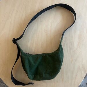 Baggu Discontinued Mini Crescent in Bay Laurel